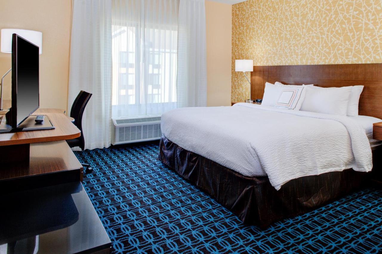 Fairfield Inn & Suites By Marriott Detroit Кантон Екстериор снимка